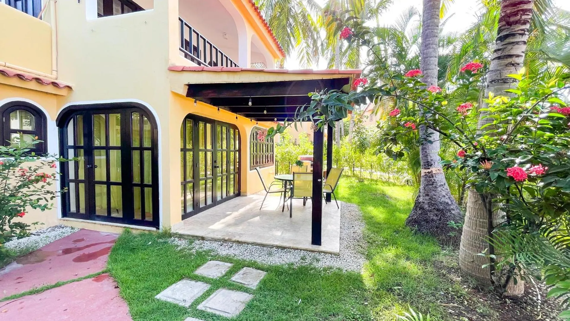 Oceanfront & Garden Vieww Villas Hotel Wifi Bbq Parking Los Corales Beach Club & Spa Punta Cana 5*,
